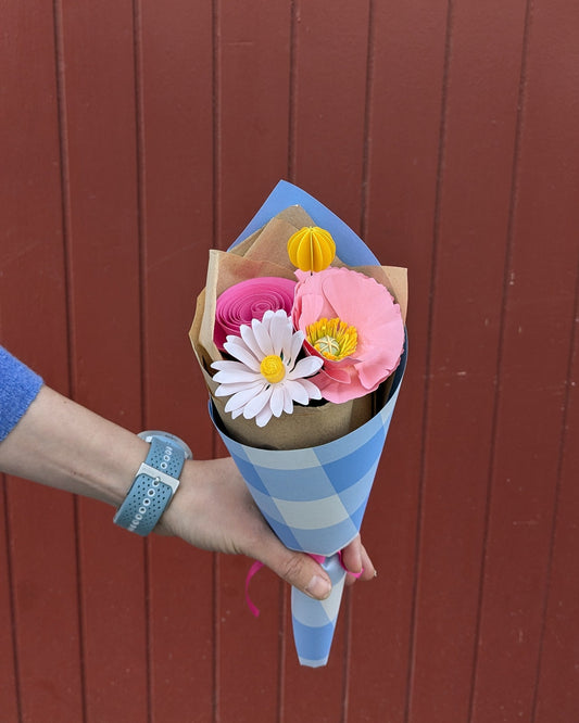 Mini Bouquet with Poppy