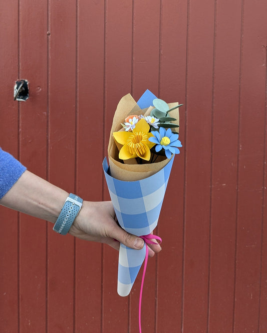 Mini Bouquet with Daffodil